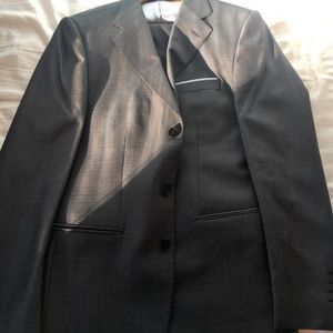Men’s Zara gray suit